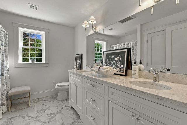 303 Chestnut St, North Andover, MA 01845