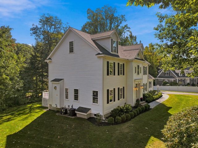 303 Chestnut St, North Andover, MA 01845