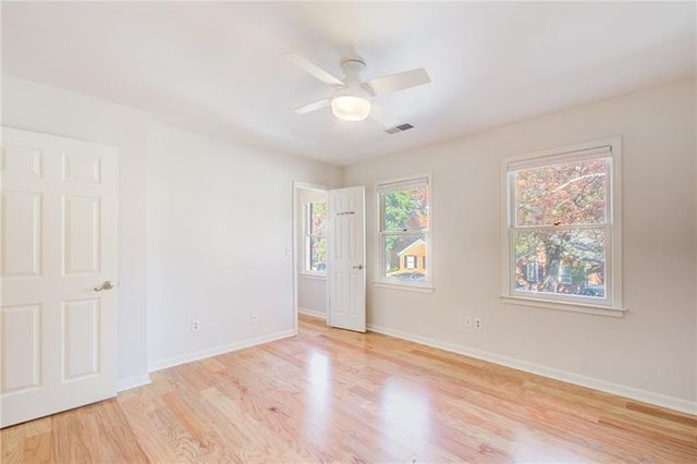 879 Lenox Oaks NE Circle, Atlanta, GA 30324