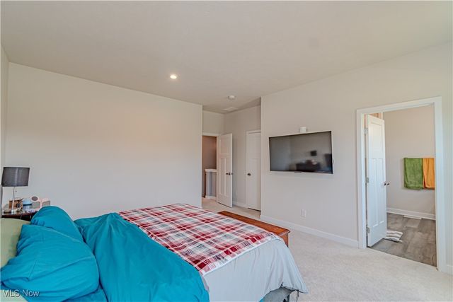 344 E Reno Drive, Louisville, OH 44641