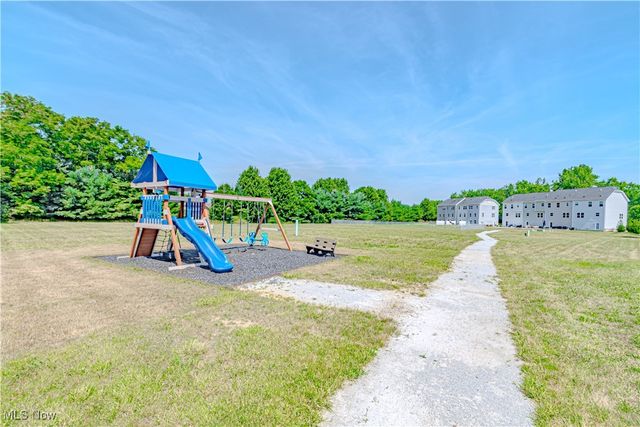 344 E Reno Drive, Louisville, OH 44641