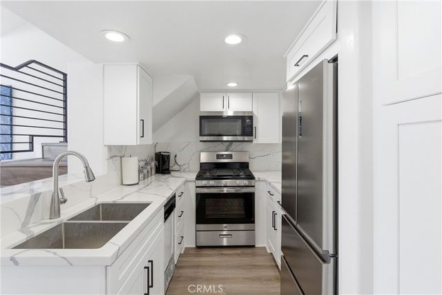 10 Anza Street, Newport Beach, CA 92663