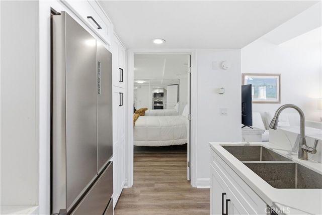 10 Anza Street, Newport Beach, CA 92663