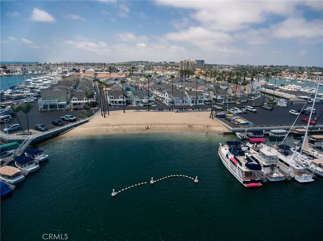 10 Anza Street, Newport Beach, CA 92663