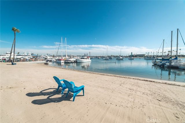 10 Anza Street, Newport Beach, CA 92663