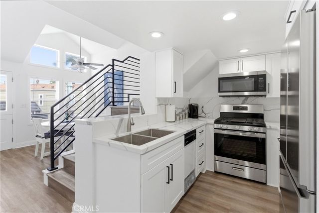 10 Anza Street, Newport Beach, CA 92663