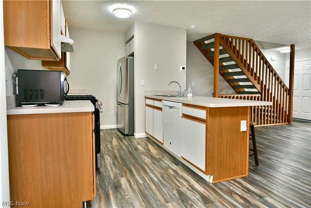 3254 Deer Trail B, Cortland, OH 44410