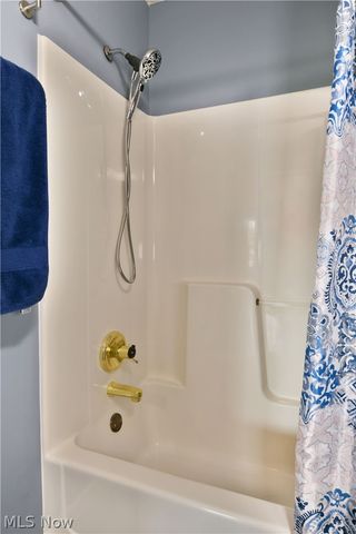 3254 Deer Trail B, Cortland, OH 44410