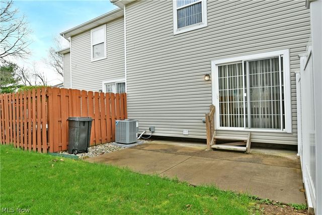 3254 Deer Trail B, Cortland, OH 44410