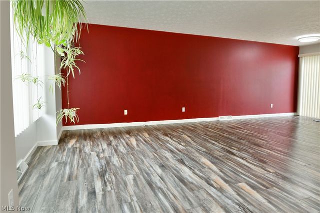 3254 Deer Trail B, Cortland, OH 44410