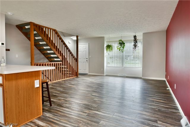 3254 Deer Trail B, Cortland, OH 44410