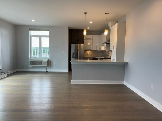 18 Cliveden 604, Quincy, MA 02169