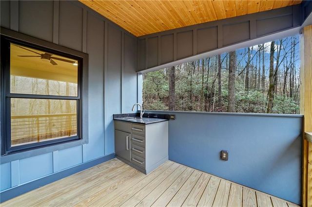 641 Bryant Farm Lane, Ellijay, GA 30540