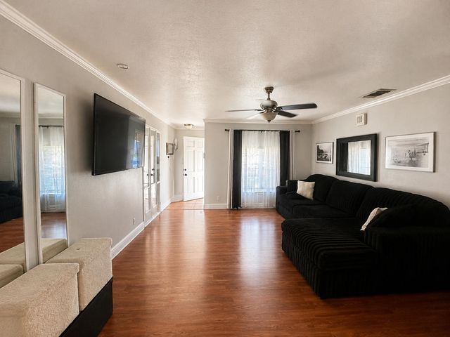 4049 Cornelia Way, North Highlands, CA 95660