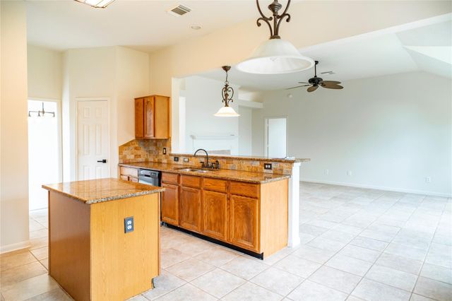15418 Park Glen Dr Drive, Sugar Land, TX 77498