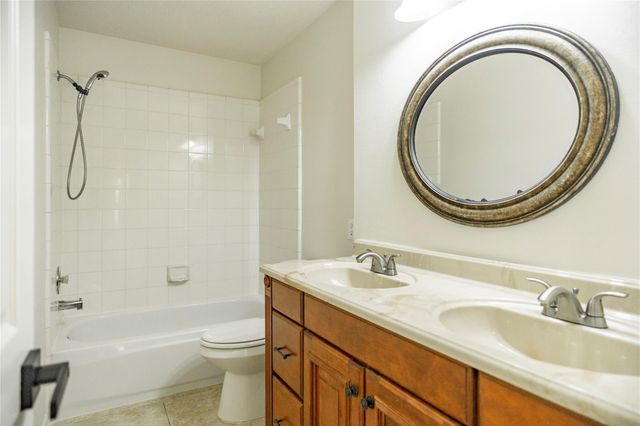 15418 Park Glen Dr Drive, Sugar Land, TX 77498