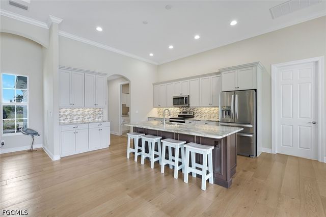 1927 SW 47th TER, Cape Coral, FL 33914