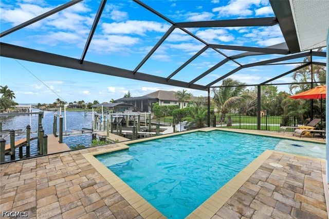 1927 SW 47th TER, Cape Coral, FL 33914