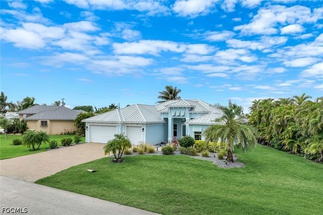 1927 SW 47th TER, Cape Coral, FL 33914