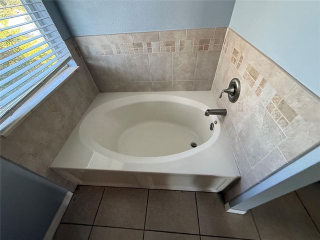 11642 ADDISON CHASE DRIVE, Riverview, FL 33579