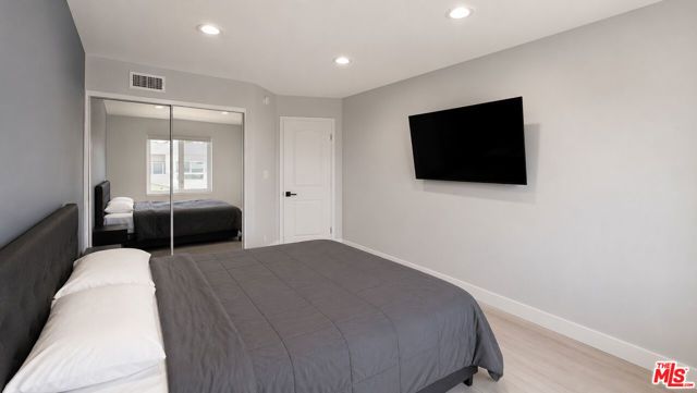1250 S Westgate Avenue 302, Los Angeles, CA 90025