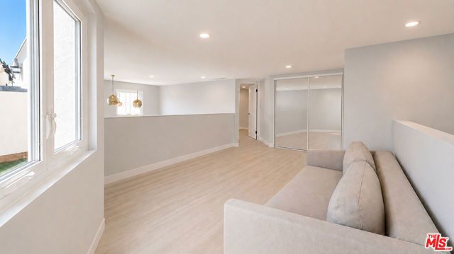 1250 S Westgate Avenue 302, Los Angeles, CA 90025