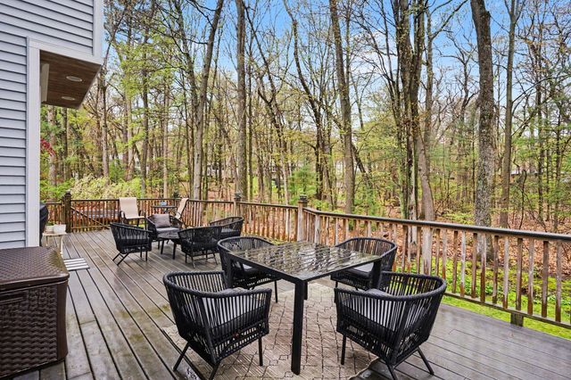 18099 Woodland Trail, Spring Lake, MI 49456