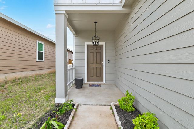 261 Night Riders WAY, Jarrell, TX 76537