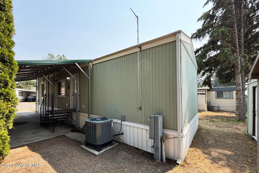9047 N STARR LOOP, Hayden, ID 83835 photo 2