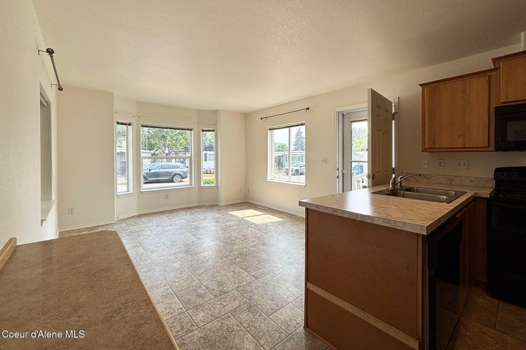 9047 N STARR LOOP, Hayden, ID 83835 photo 3
