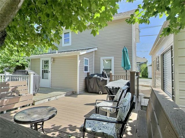 152 N Haft St, Houston, PA 15342