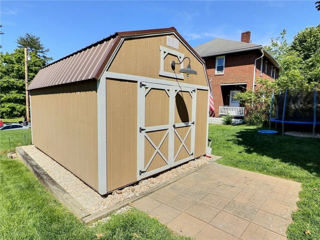 152 N Haft St, Houston, PA 15342