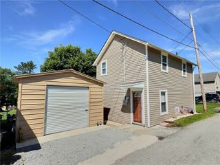 152 N Haft St, Houston, PA 15342