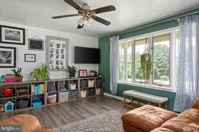 1215 CAMPUS CT, Westminster, MD 21157
