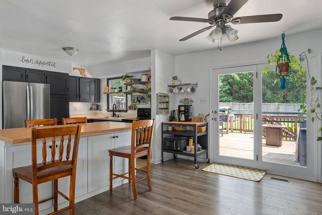 1215 CAMPUS CT, Westminster, MD 21157