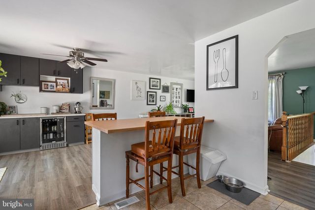 1215 CAMPUS CT, Westminster, MD 21157