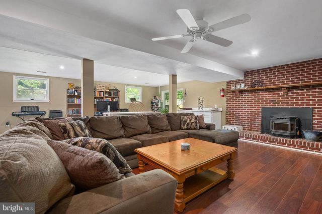 1215 CAMPUS CT, Westminster, MD 21157