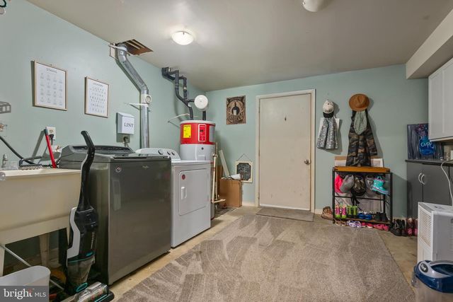 1215 CAMPUS CT, Westminster, MD 21157