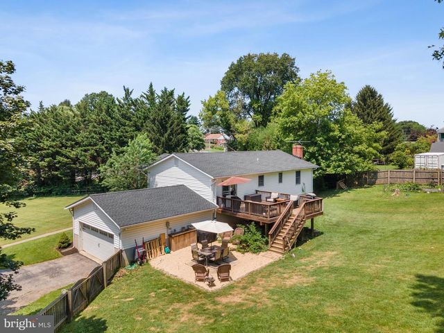 1215 CAMPUS CT, Westminster, MD 21157