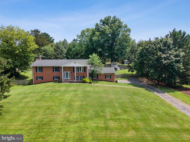 1215 CAMPUS CT, Westminster, MD 21157