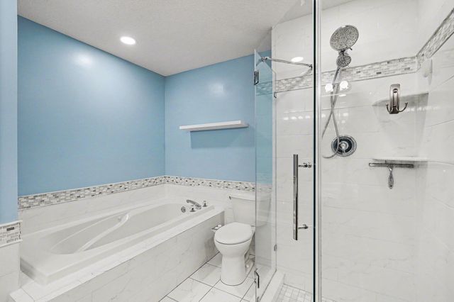 11773 N Meadow Curve, Lindstrom, MN 55045