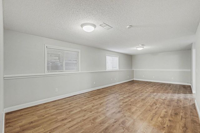 11773 N Meadow Curve, Lindstrom, MN 55045