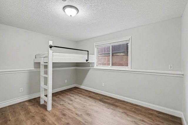 11773 N Meadow Curve, Lindstrom, MN 55045