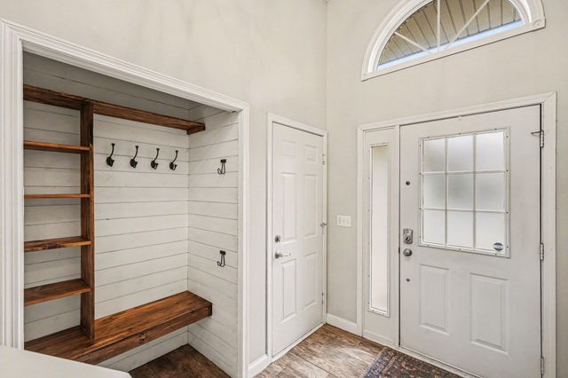 11773 N Meadow Curve, Lindstrom, MN 55045