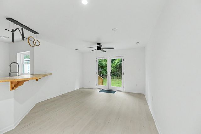 2709 Henry Street, North Charleston, SC 29405