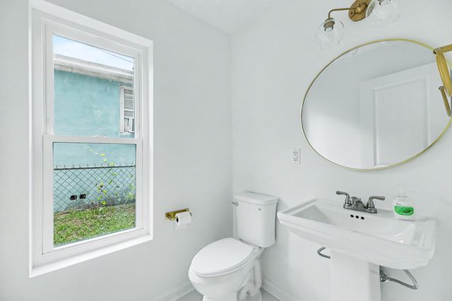 2709 Henry Street, North Charleston, SC 29405