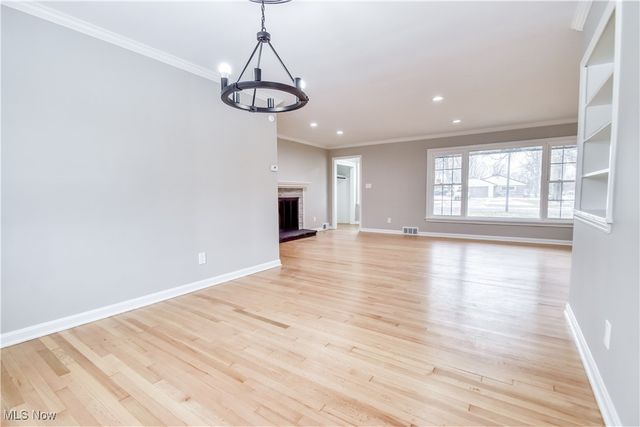 1099 Mount Vernon Boulevard, Cleveland Heights, OH 44112