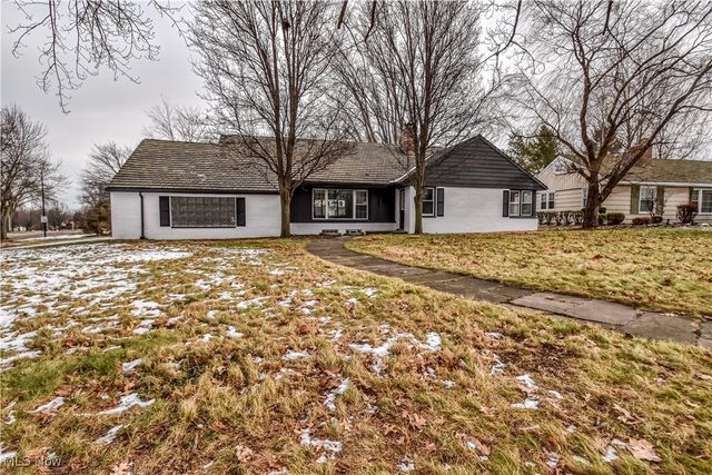 1099 Mount Vernon Boulevard, Cleveland Heights, OH 44112