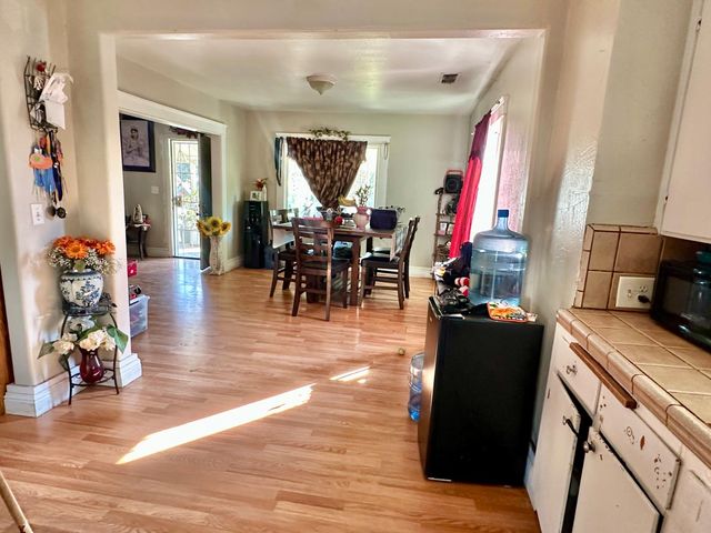 4585 E Balch Avenue, Fresno, CA 93702