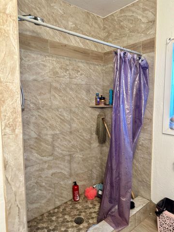 4585 E Balch Avenue, Fresno, CA 93702